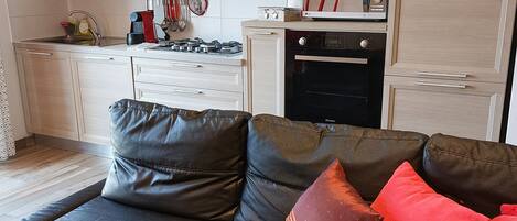 Smart-TV, DVD-Player, Computerbildschirme