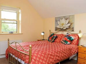 2 bedrooms, individually decorated, individually furnished, free WiFi - Kilcash Castle Cottage (Kilcash)