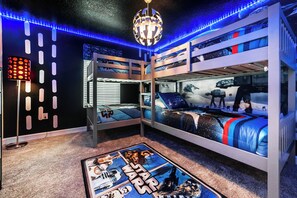 4 chambres, fer et planche à repasser, Wi-Fi gratuit, draps fournis