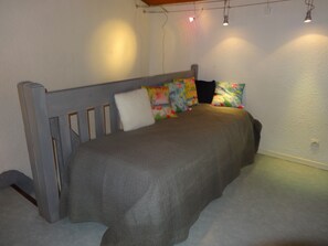 2 slaapkamers, een strijkplank/strijkijzer, wifi