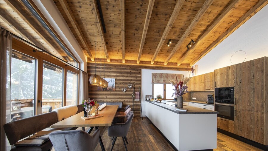 Chalet in Neukirchen Near Wildkogel Ski Slope