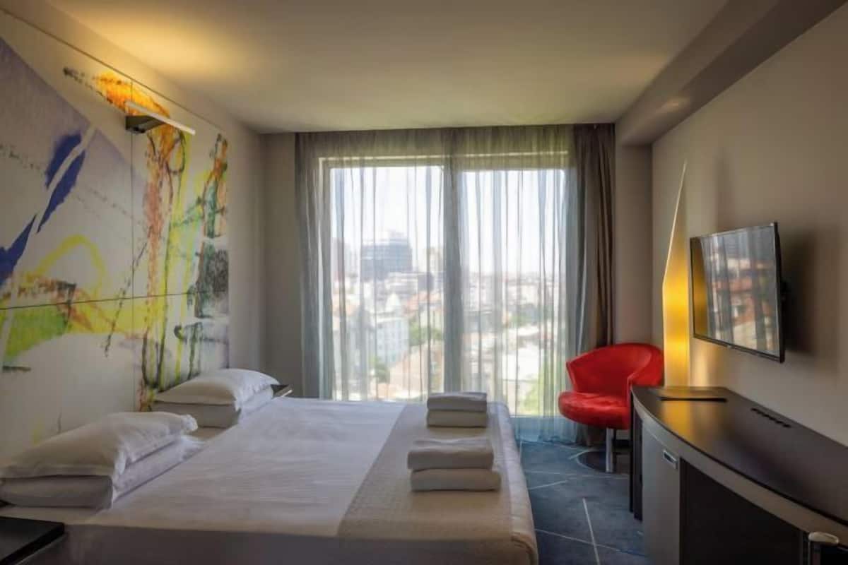 Minibar, desk, laptop workspace, soundproofing