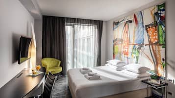 Economy dubbelrum | Minibar, skrivbord, arbetsyta för laptop och ljudisolering