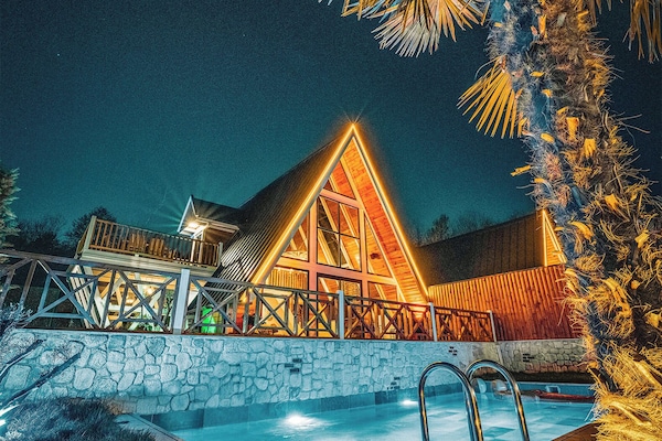 Presidential Villa, Mountain View | Private pool