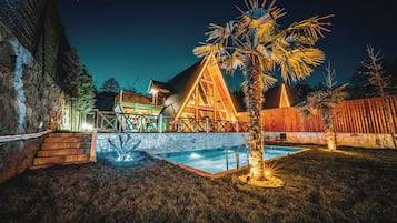 Presidential Villa, Mountain View | 2 bedrooms, free WiFi, bed sheets