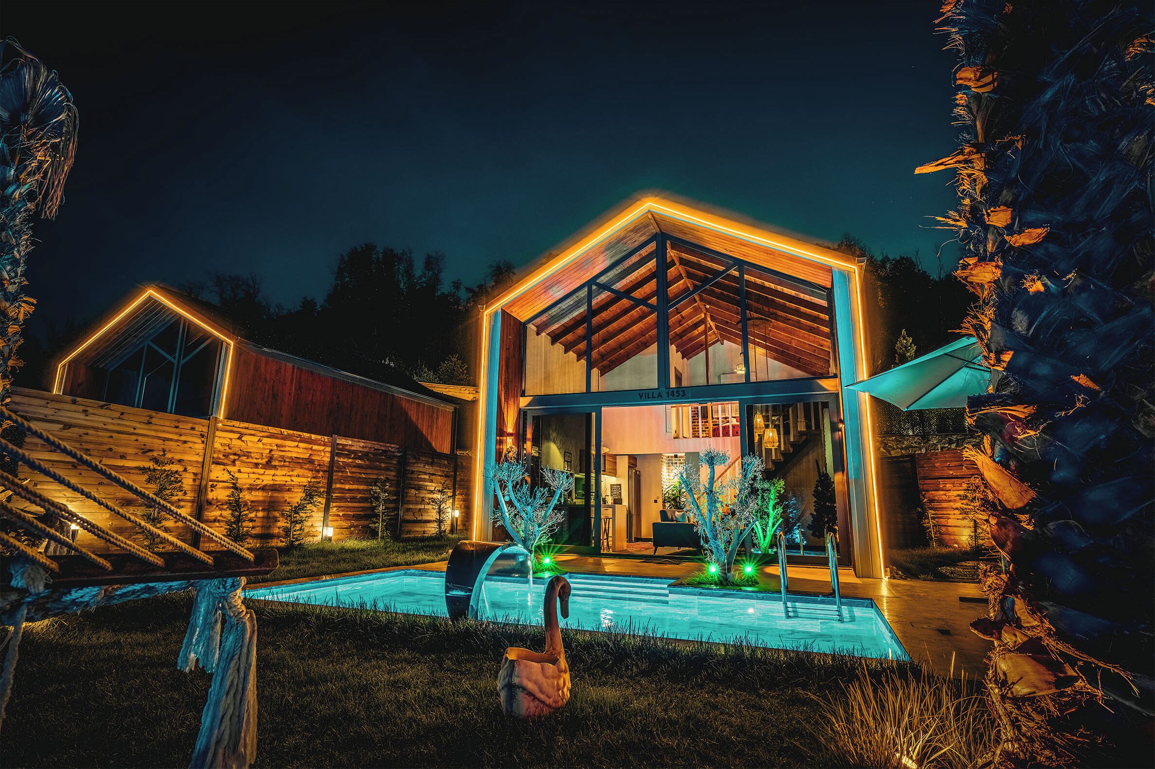 Premium Villa Dag veya Havuz Manzarali Sauna ve Isitmali Ozel Havuzlu | Terrasse/Patio
