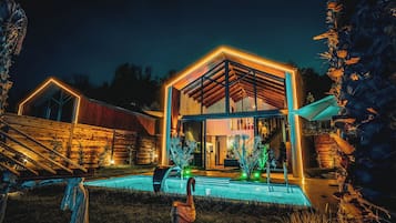 Premium Villa Dag veya Havuz Manzarali Sauna ve Isitmali Ozel Havuzlu | Terrasse/Patio