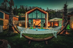 Villa superior, vistas a la montaña | Terraza o patio