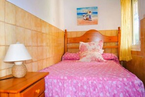 4 bedrooms, WiFi - Rustic house Denia beach (Dénia)