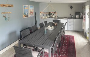 Dining - Cozy home in Thyborøn with WiFi (Thyborøn)