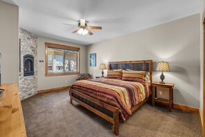 8 bedrooms, iron/ironing board, WiFi, bed sheets