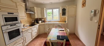 3 bedroom private vacation home in saint-vivien-de-mã©doc