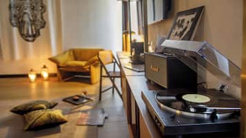 Suite estudio Deluxe | Minibar y wifi gratis