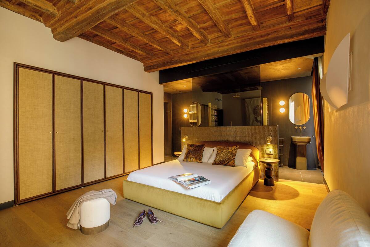 Studio Suite trung tâm thành phố | Minibar, truy cập Internet không dây miễn phí