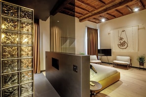 City Studio Suite | 1 bedroom, minibar, free WiFi