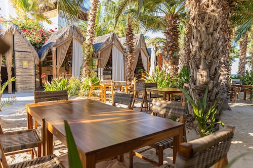 Exclusive 3BR Villa in Puerta Cortés with Jacuzzi, Golf Cart & Beach Club | 18C