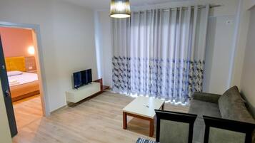 Soundproofing, free WiFi