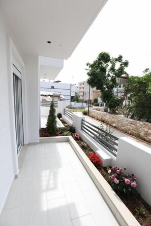 Balcony - Vila Orion (Sarandë)