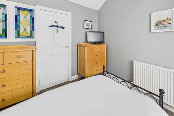 2 Schlafzimmer, Bügeleisen/Bügelbrett, Reisekinderbett, WLAN