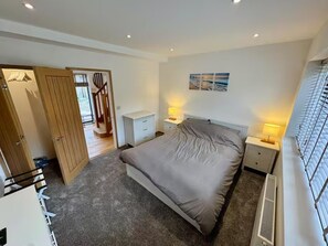 2 間臥室、熨斗/熨衣板、免費無線上網、床單