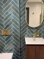 Hårtørrer, håndklæder, Sæbe, Shampoo