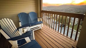 Terrace/patio - Side by Side Condos Walk-in Lake View Top Floor Next to SDC (Reeds Spring)