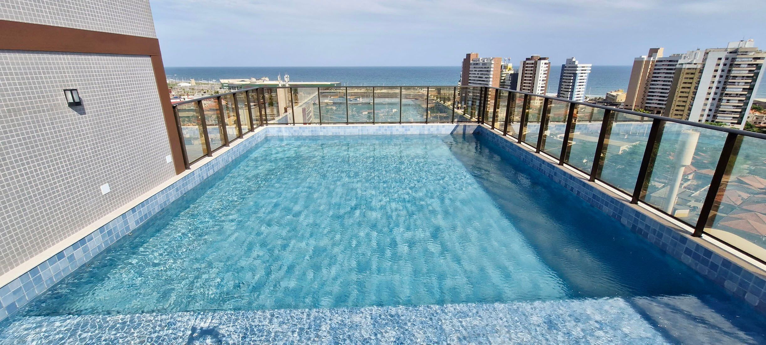 公寓 | 游泳池 | 室外游泳池