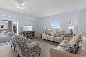 TV connectée, livres, imprimantes