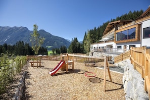 Chalet | Children's area