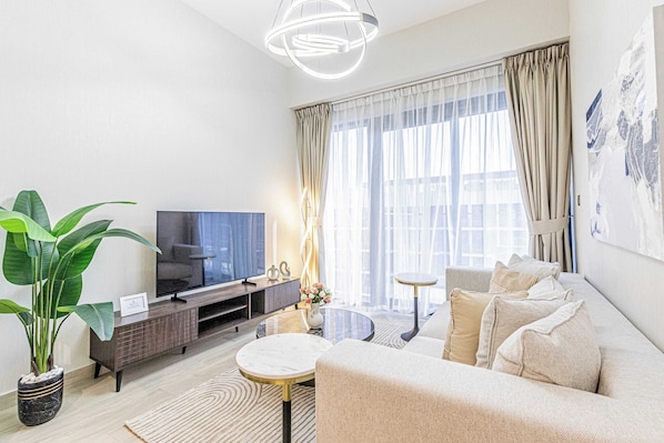 Unclassified image, 1 of 26, button