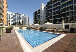 Unclassified image, 2 of 26, button