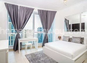 2 عدّة غرف نوم ومكواة/لوح كي وسرير سفر وواي فاي