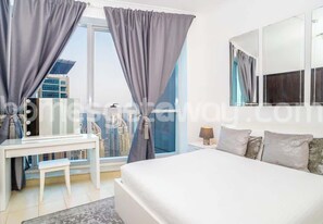 2 slaapkamers, een strijkplank/strijkijzer, reisbedje, wifi