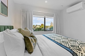 5 多间卧室、办公桌、熨斗/熨衣板、WiFi