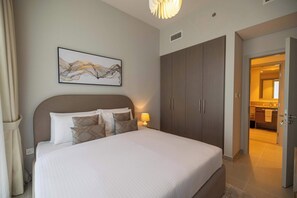 Unclassified image, 3 of 42, button