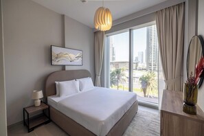 3 bedrooms, iron/ironing board, WiFi, bed sheets - Luxury 3BR plus Storage in Forte Downtown (Dubai)