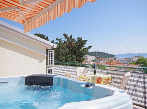 Apartment (Three Bedroom Apartment With Terrace ) | Pool