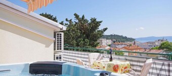 Apartments Ribarević