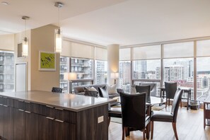 Apartment, 2 Bedrooms, Kitchen | Living area
