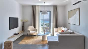 Premium-Apartment, Meerblick | Wohnbereich | Smart-TV
