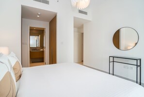 2 habitaciones, tabla de planchar con plancha, cuna de viaje y wifi 