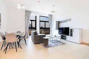 Luokittelematon kuva, 2 kautta 42, painike