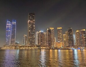 Luokittelematon kuva, 5 kautta 42, painike