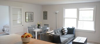 Summer Rental -3-bedroom cottage in Ancramdale. Private swimming lake with beach