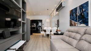 Living area - 350m from Jurerê Beach | Swimming Pool #JA36 (Florianópolis)