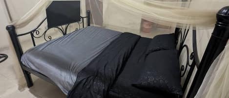 1 bedroom, iron/ironing board, WiFi, bed sheets