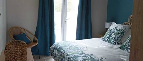 1 chambre, fer et planche à repasser, Wi-Fi, draps fournis