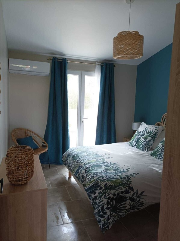 1 chambre, fer et planche à repasser, Wi-Fi, draps fournis