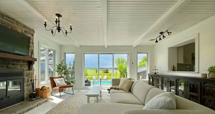 Hockey Themed House, Players' HQ, Pool & Jacuzzi