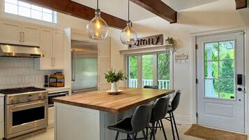 KylskÄp, mikrovÄgsugn, ugn och diskmaskin